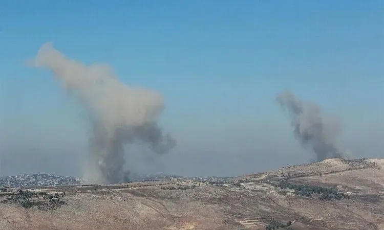 Intense artillery shelling targeted the two towns while machine-gun fire was directed toward Beit al-Sayyad.