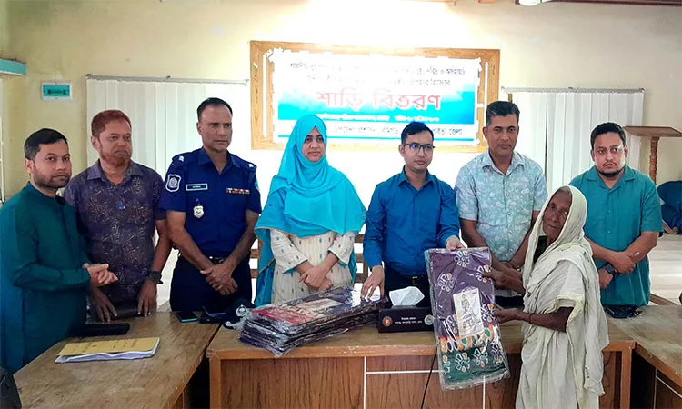 Upazila Nirbahi Officer (UNO) Kazi Shamim handed over the sarees to 50 needy and destitute women.