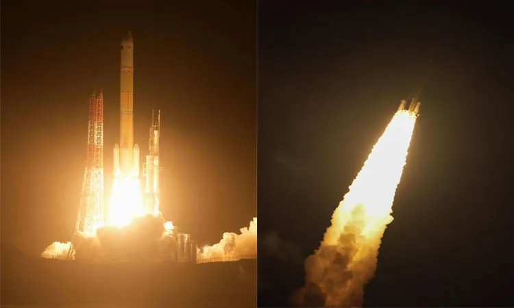 Moment Japan launches historic mission to collect rocks from Mars’s moon.