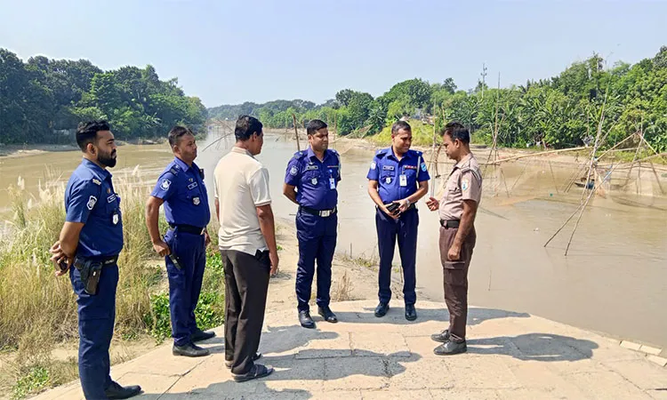 The deceased was identified as Kaushik Saha Jitu(23).