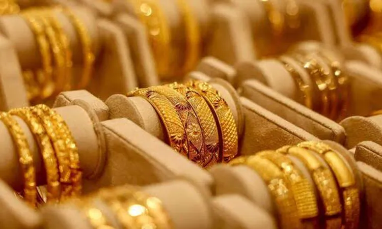 Gold Prices Fall Again by Tk.3,324 per Bhori