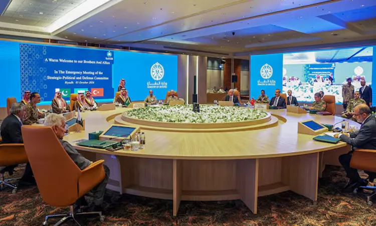 Top officials from Mecca Pact countries Saudi Arabia, Turkey and Pakistan are to meet Iran's leaders in Tehran on Monday.