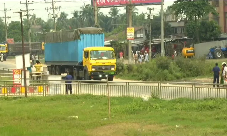 The heavy security convoy carrying the nuclear material departed from Hazrat Shahjalal International Airport in Dhaka around 2:30 AM and arrived at the project site at approximately 8:00 AM.