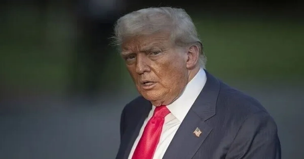 Trump suggests letting Iran take out Los Angeles and San Diego at rally